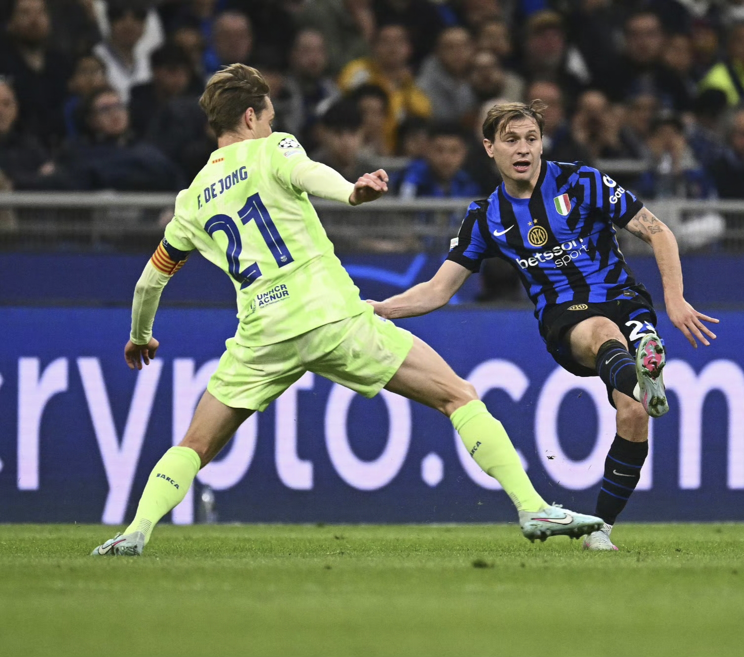 加时末段突围战来临，AC米兰围绕葡超止住颓势，更衣室稳定，临场指挥获称赞的简单介绍